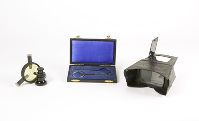 Lot 821 - A Lot of 3 Various Optical Instruments