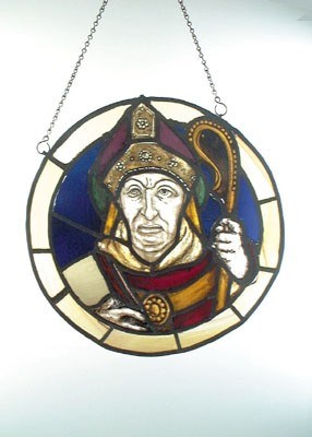 Lot 5730 - Rond gebrandschilderd glas-in-lood raam