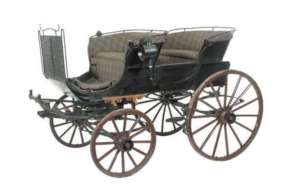 Lot 122 - SIAMESE PHAETON