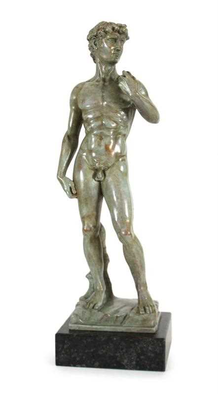 Lot 105 - Gepatineerd bronzen sculptuur