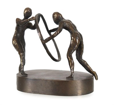 Lot 286 - Bronzen groepje op ovale voet