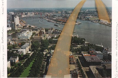 Lot 306 - Foto Rotterdam met ontwerp 'Milleniumboog'