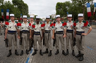 Lot 112 - Epaulets French Foreign Legion dress uniform