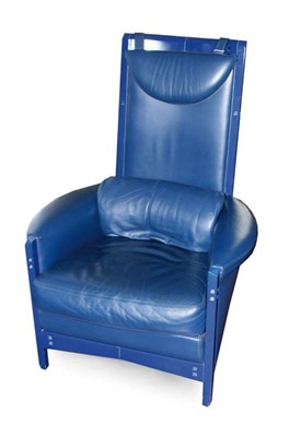 Lot 557 - Blauwlederen design fauteuil 'Giorgetti'