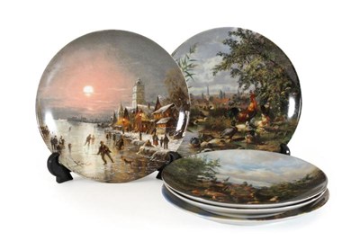 Lot 743 - Vijf porseleinen 'collectors' bordjes