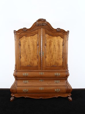 Lot 154 - A Dutch oak Cabinet