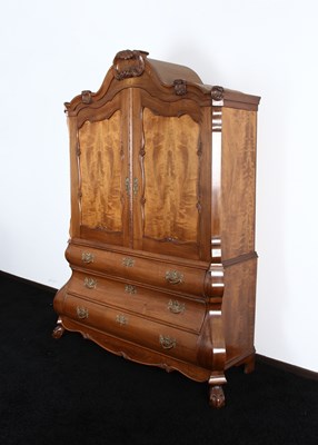 Lot 154 - A Dutch oak Cabinet