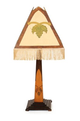 Lot 880 - Art-Deco' tafelschemerlamp