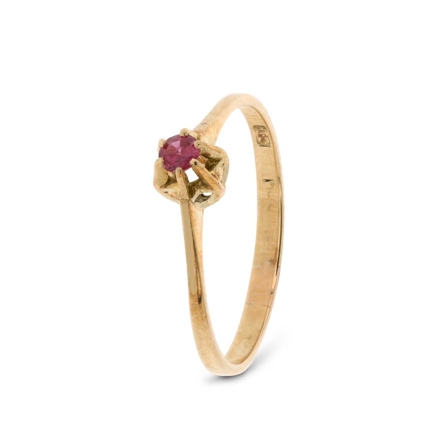Lot 565 - Gold Ring set with Ruby  Solitaire