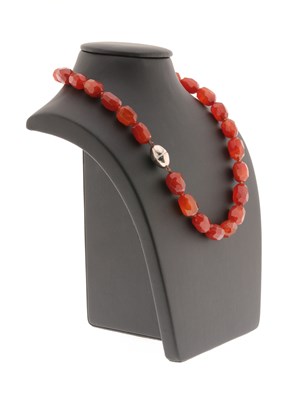Lot 598 - Carnelian Necklace with Silver Lock