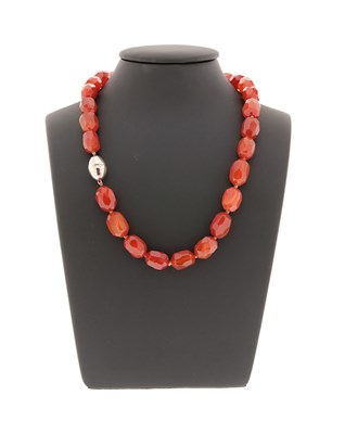 Lot 598 - Carnelian Necklace with Silver Lock