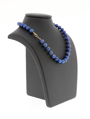 Lot 609 - Lapis Lazuli Necklace