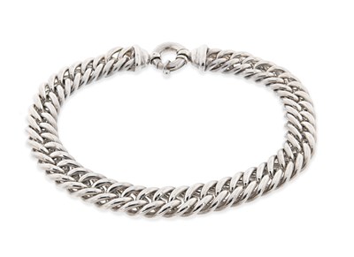 Lot 675 - Large Silver Link Chain Necklace