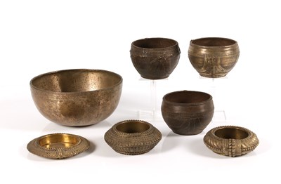 Lot 95 - A Group of Bronze and Brass Bowls.