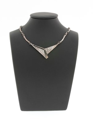 Lot 601 - A Sterling Silver Necklace