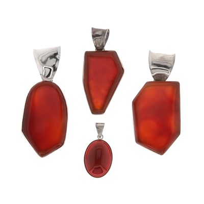 Lot 633 - Four Silver and Agate Pendants