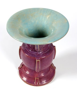 Lot 750 - Flambé-Glazed Beaker Vase, Gu