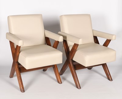 Lot 649 - Pierre JEANNERET (1896–1967), zeldzame bureaustoel met kruisvormige poten.