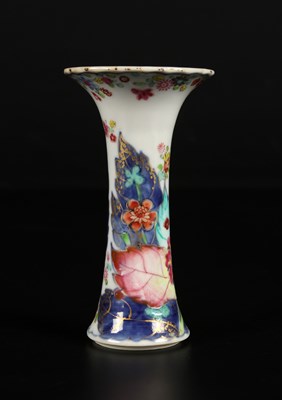 Lot 75 - Chinese Export Style Porcelain Famille Rose Beaker-Form Vases