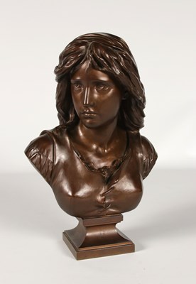 Lot 68 - Buste de Mignon, by Ferdinand BARBEDIENNE (1810-1892)