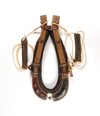 Lot 574 - Antique leather and wood horse collar harness