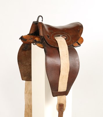 Lot 583 - Military leather horse saddle with girt