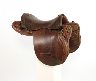 Lot 587 - Cavalry Officer leather horse saddle