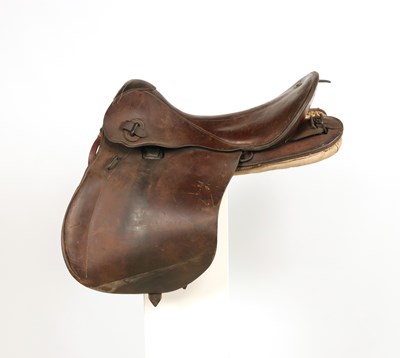 Lot 594 - German cavalry leather officer saddle