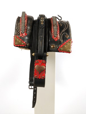 Lot 644 - Antique horse harness, consisting of a leather horse harness, bridle and saddle