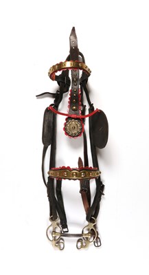 Lot 644 - Antique horse harness, consisting of a leather horse harness, bridle and saddle