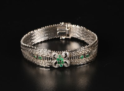 Lot 3 - 18 Carat White Gold Art Deco Bracelet with Emeralds