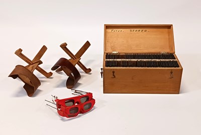 Lot 1226 - Collection of projectors and projector slides - including Leitz and Vieuw-master