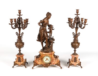 Lot 1020 - France Mantelclock with 2 candlesticks - Le Messages par Anglade