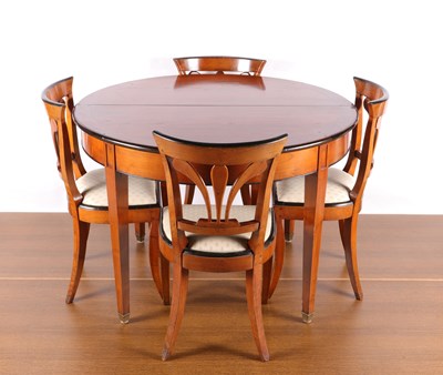 Lot 1118 - 5 piece dining room set