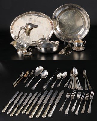 Lot 97 - Lot with various silver plated items