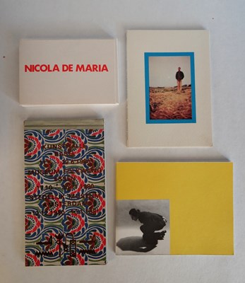 Lot 6 - Tentoonstellingsboekje met 7 verschillende tentoonstelling uitgaves van de kunstenaars