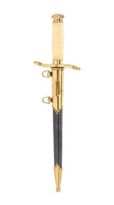 Lot 140 - GDR (DDR) GENERAL’S DAGGER IN PRESENTATION CASE.
