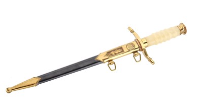 Lot 140 - GDR (DDR) GENERAL’S DAGGER IN PRESENTATION CASE.