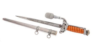 Lot 137 - M1935 ARMY OFFICER’S DAGGER WITH KNOT BY SMF SOLINGEN