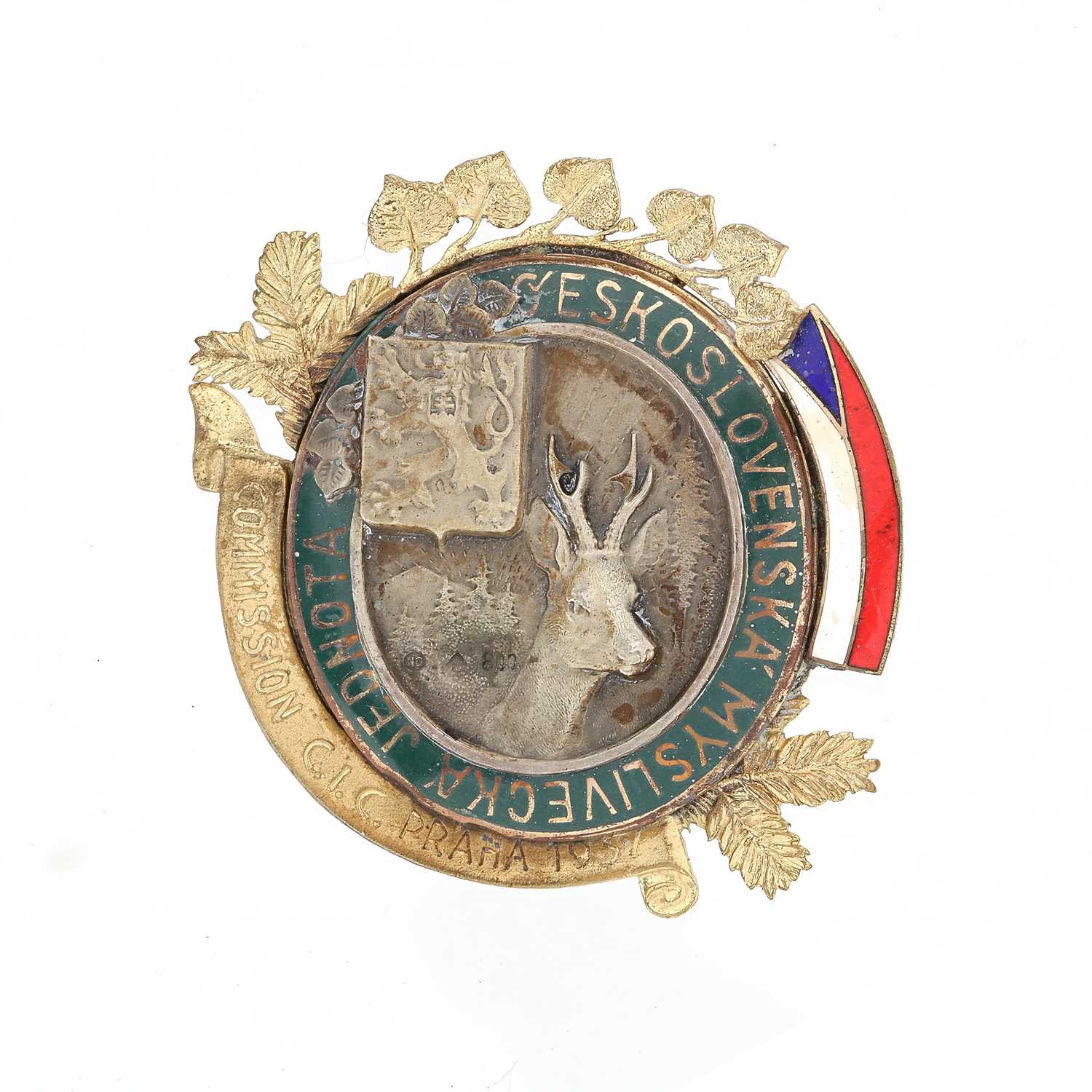 Lot 180 - 1957 CZECHOSLOVAK HUNTING ASSOCIATION BADGE