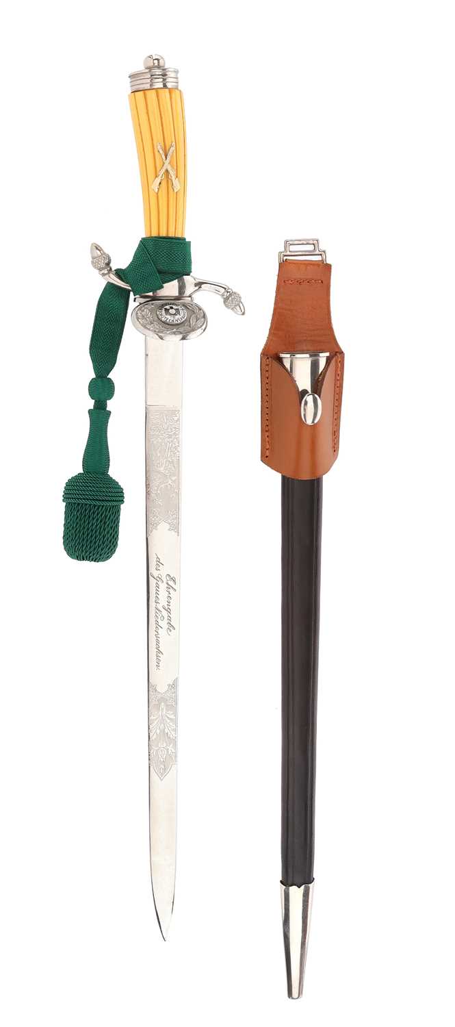 Lot 124 - A HUNTING HANGER OF THE GERMAN SHOOTING ASSOCIATION