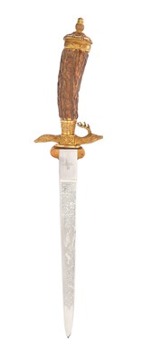 Lot 115 - GILT PRESENTATION HUNTING DAGGER