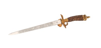 Lot 115 - GILT PRESENTATION HUNTING DAGGER