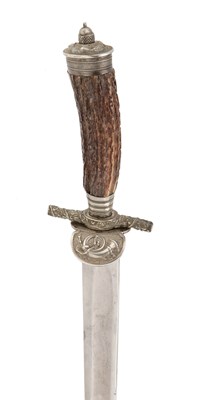 Lot 105 - GERMAN HUNTING HANGER (HIRSCHFÄNGER), CA 1921-1933.